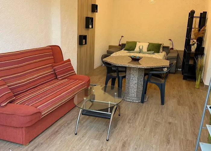 Agosta, Entre Et Maquis *